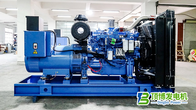 某集團(tuán)建筑公司與廣西頂博簽訂發(fā)電機(jī)組購銷合同，為桂林市某棚戶區(qū)改造安置房項(xiàng)目提供關(guān)鍵電力支持