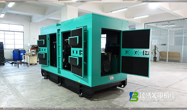 180KW上柴靜音箱發(fā)電機(jī)組4