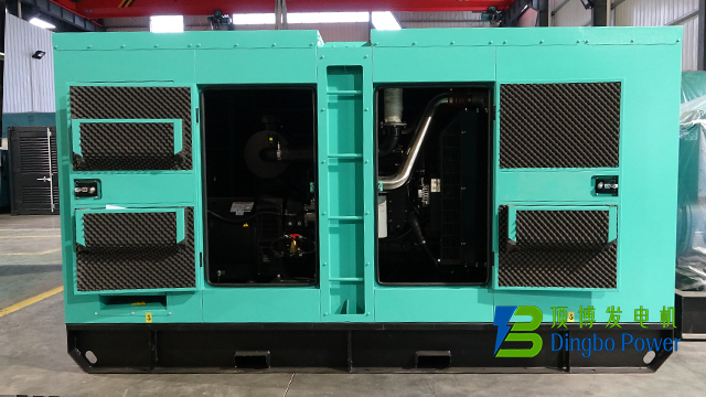 160千瓦康明斯靜音箱式發(fā)電機(jī)組3