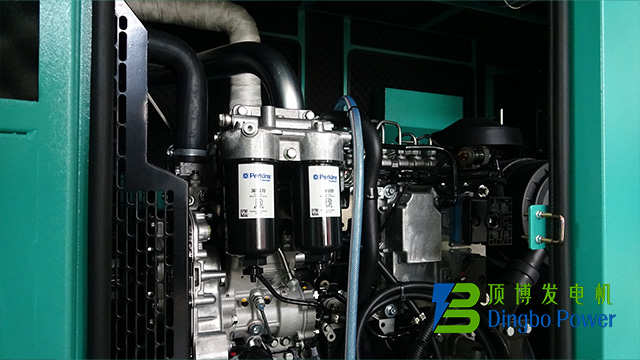 92kW珀金斯靜音發(fā)電機(jī)組3